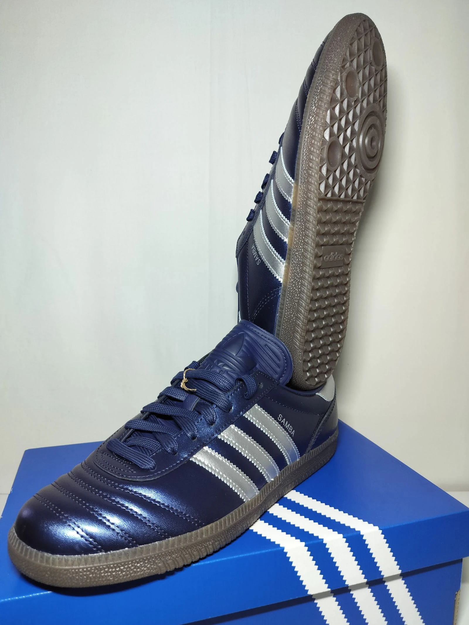 Adidas Samba New 43 Sneakers Original Unisex Femmes Hommes Tenue Tendance Vintage Premium Rétro Y2K – photo 18
